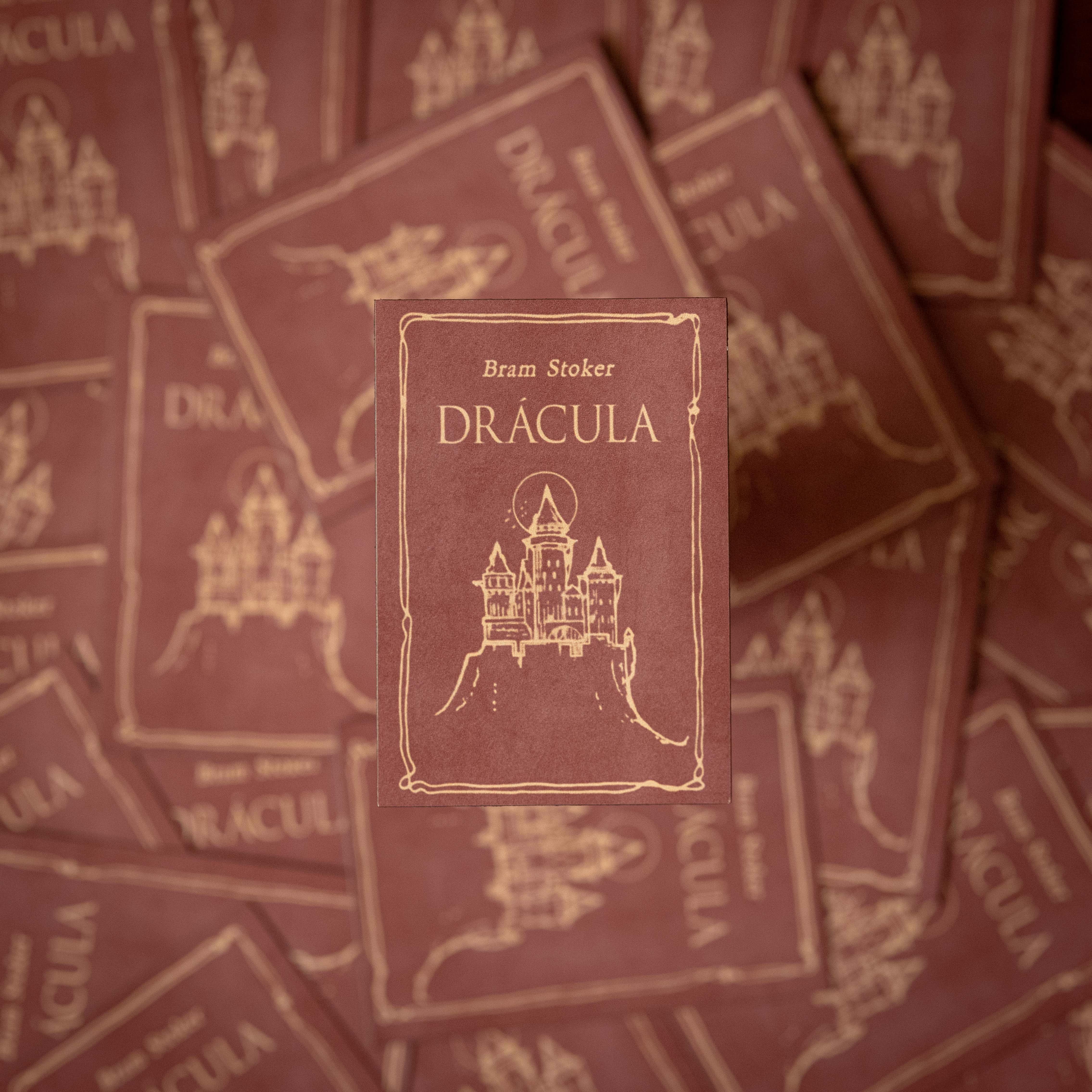 Image of Dracula - Bookish Magnet - Novelbookstore.co
