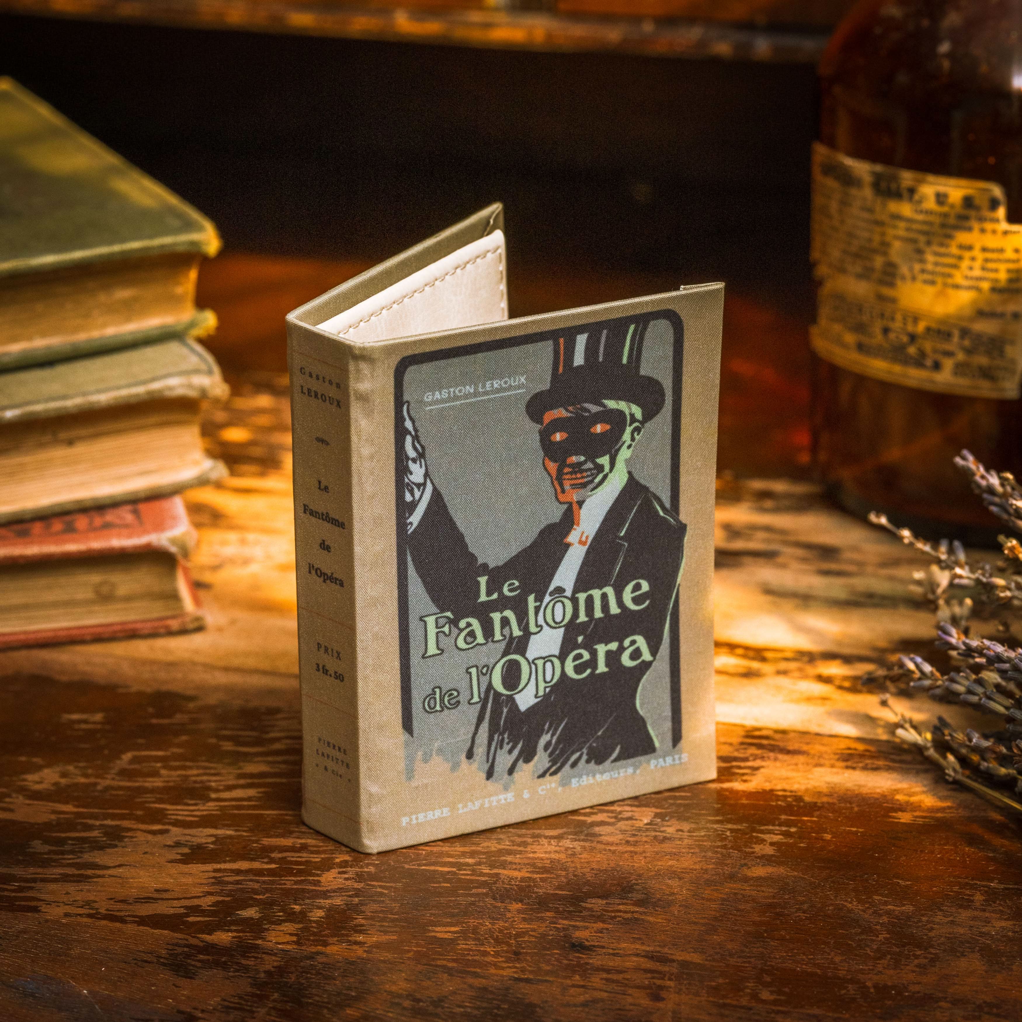 Image of Le Fantôme de l'Opéra by Gaston Leroux 1910 (Phantom of the Opera) Book Wallet - Novelbookstore.co