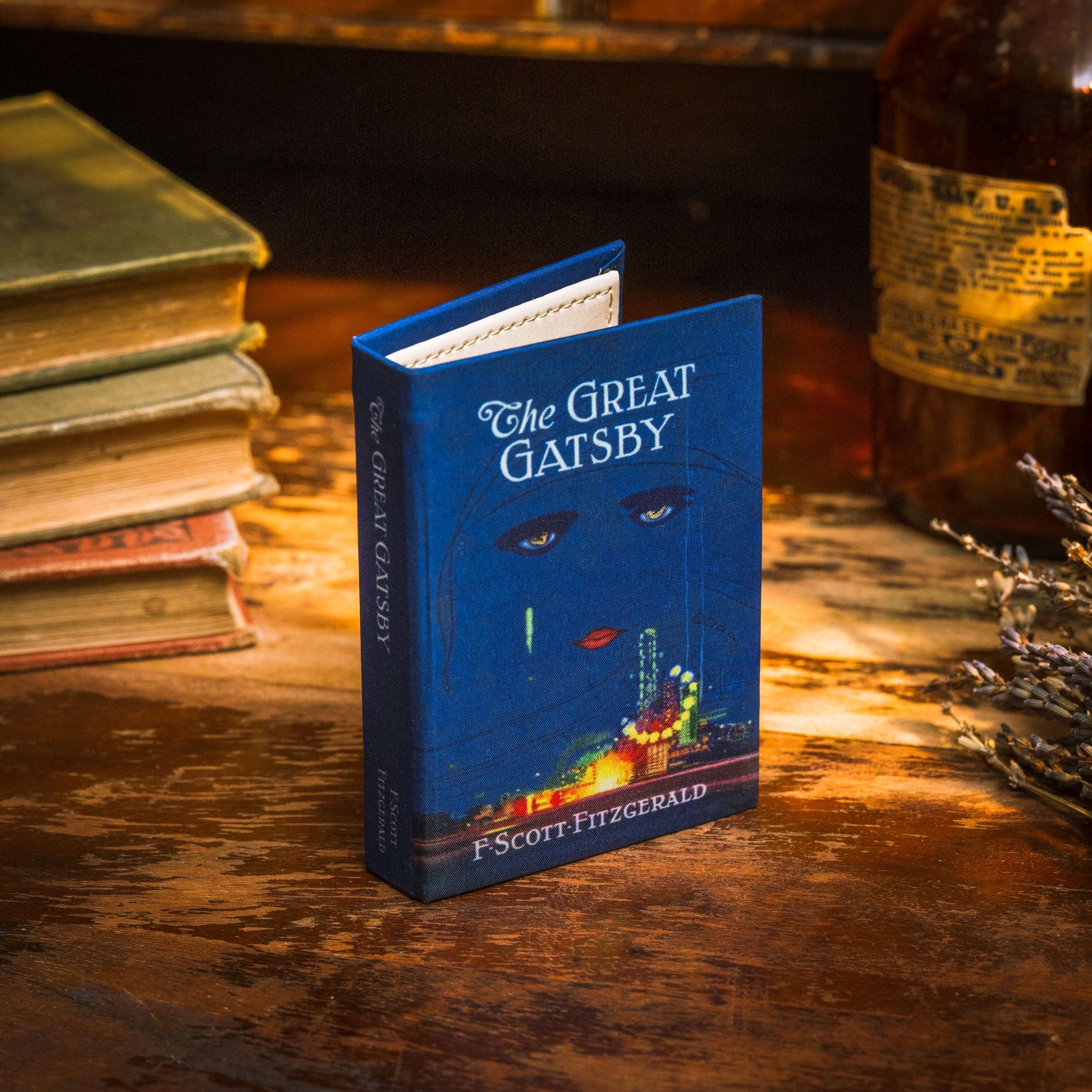 The Great Gatsby by F. Scott Fitzgerald 1925 Book Wallet - Novelbookstore.co