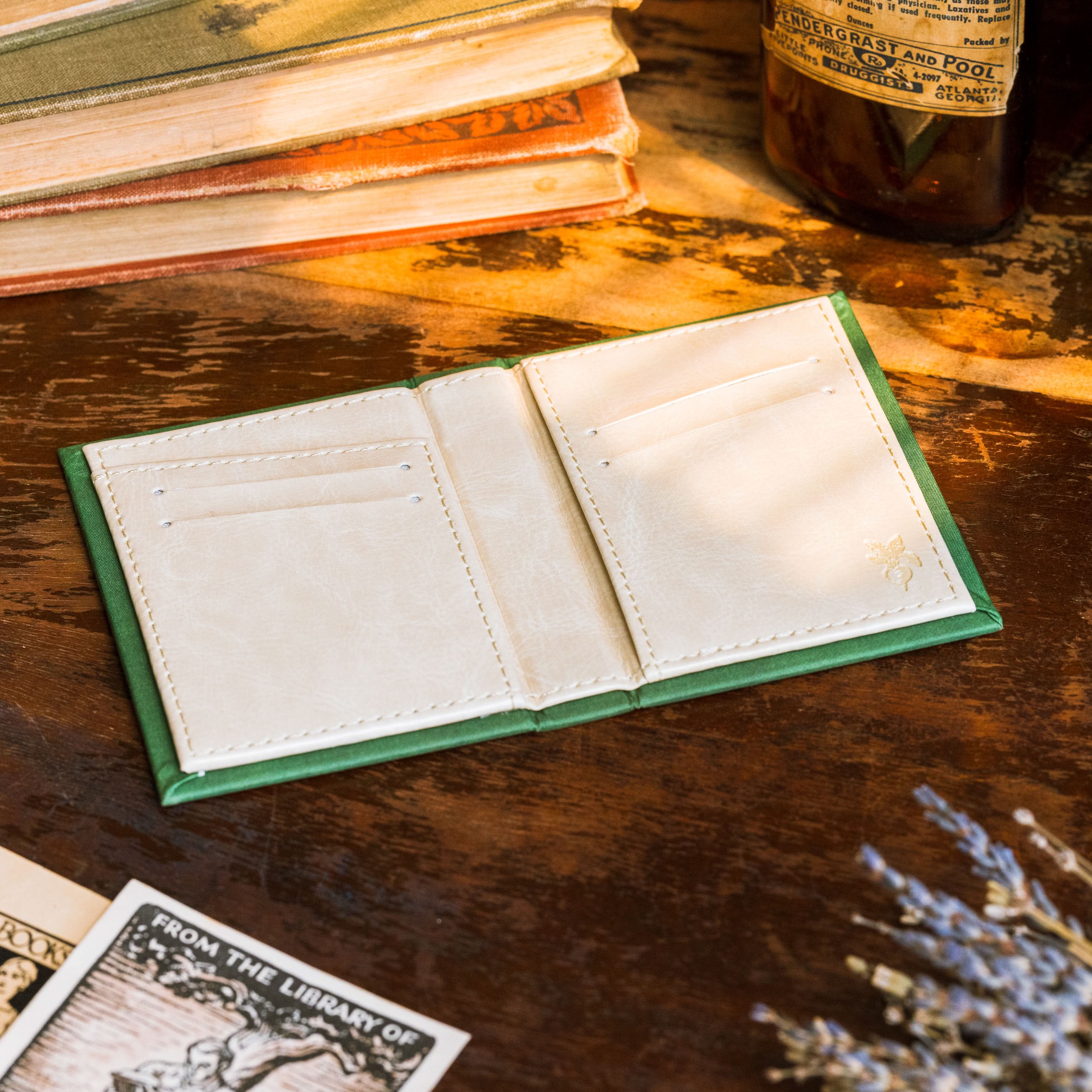 Image of The Strange Case of Dr Jekyll and Mr Hyde by Robert Louis Stevenson 1886 Book Wallet - Novelbookstore.co