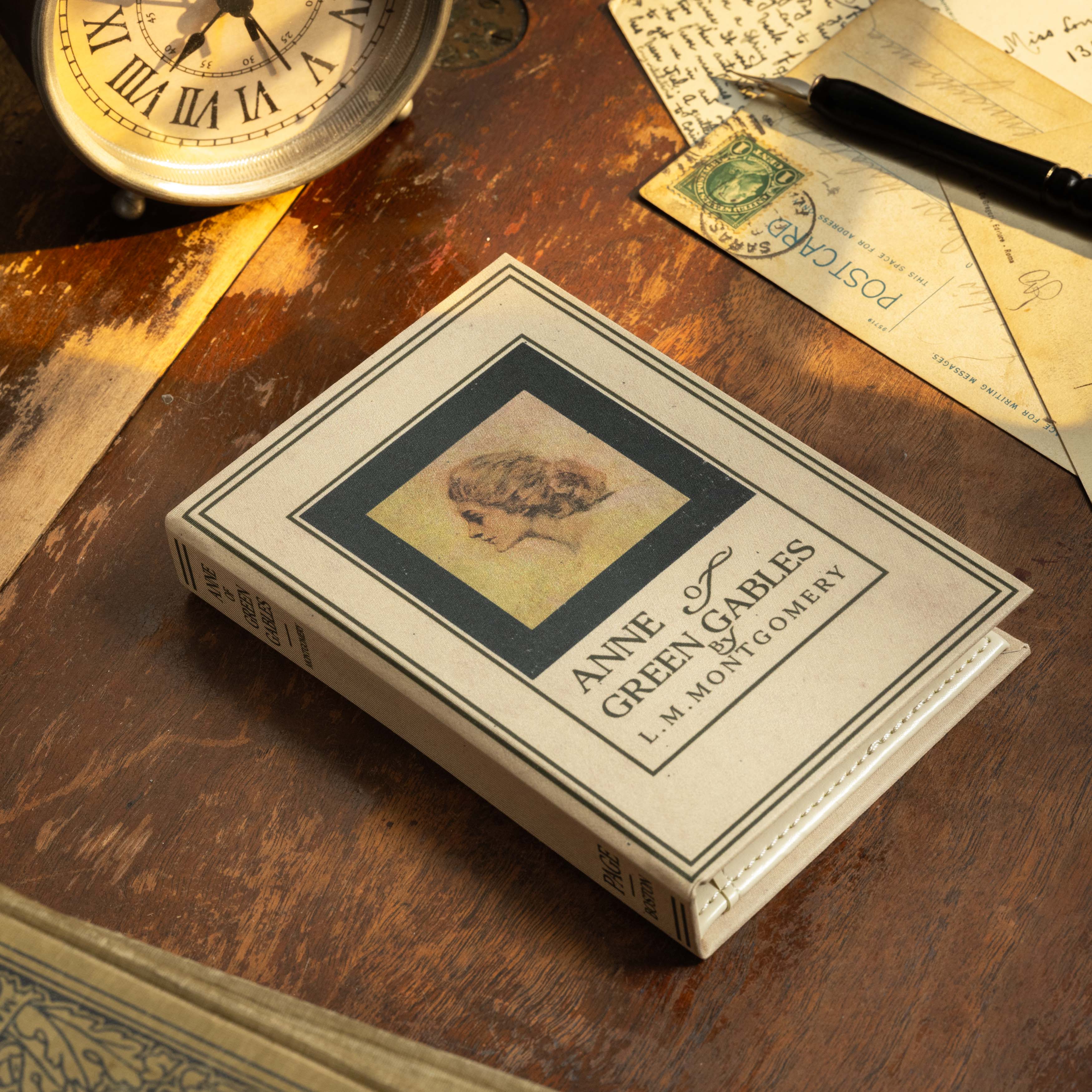 Image of 'Anne of Green Gables' by Lucy Maud Montgomery 1908 Passport/Notebook Wallet - Novelbookstore.co