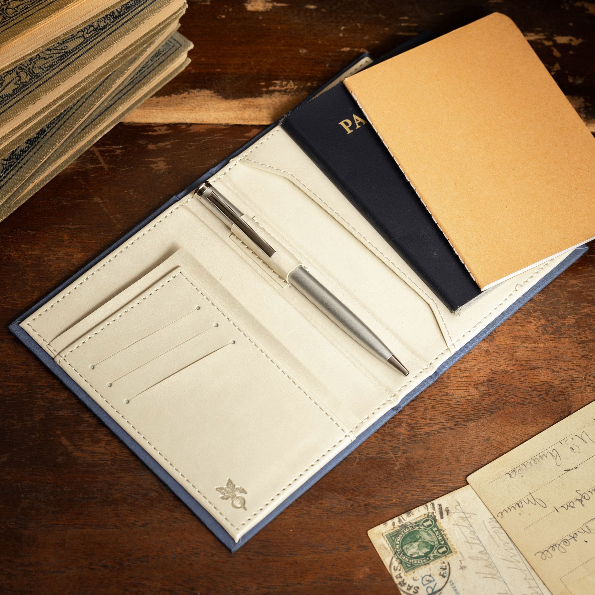'The Tale of Peter Rabbit' by Beatrix Potter 1902 Passport/Notebook Wallet - Novelbookstore.co