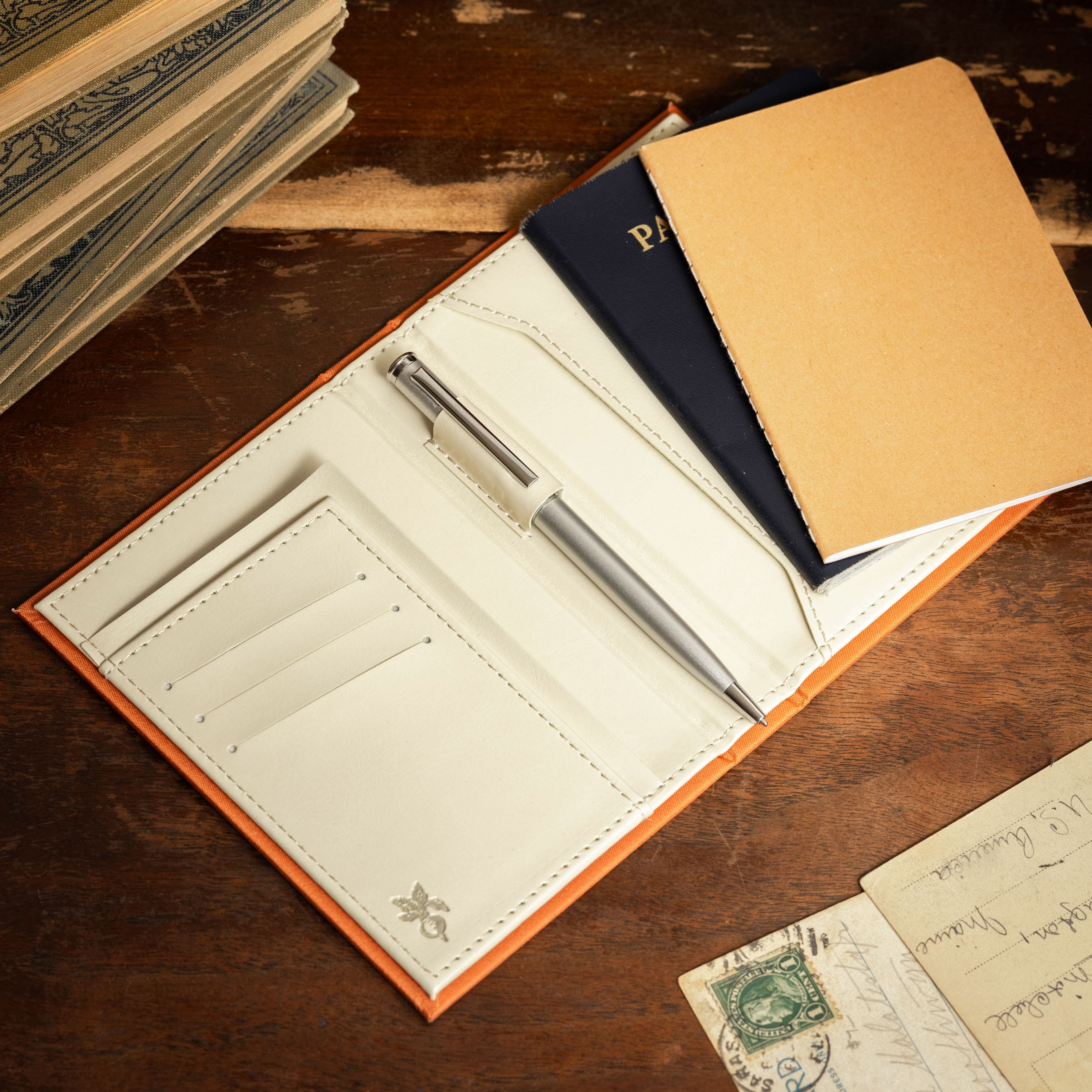 Image of 'Naruto Icha Icha' (Makeout Series) 2002 Passport/Notebook Wallet - Novelbookstore.co