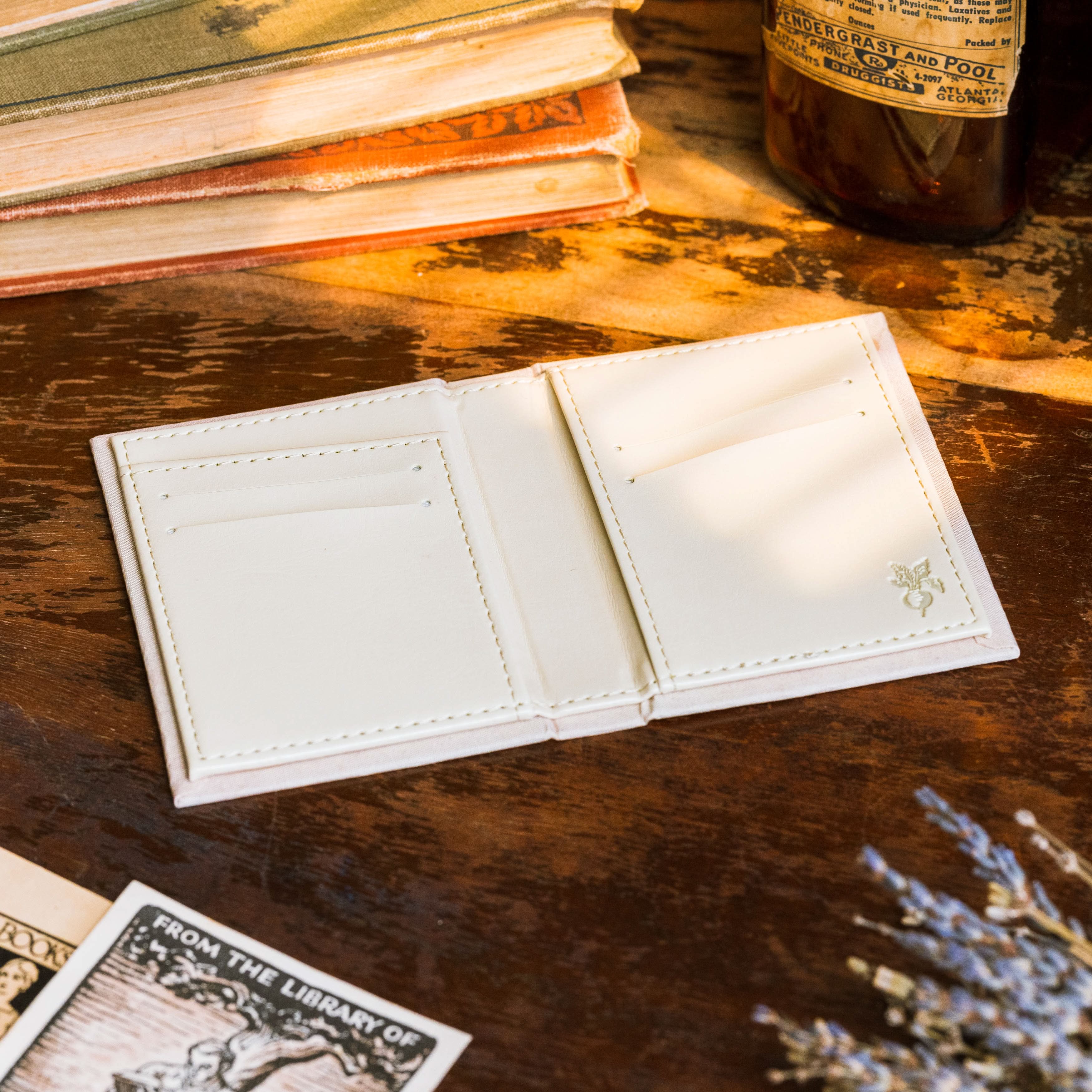 Image of Anne of Green Gables by Lucy Maud Montgomery 1908 Book Wallet - Novelbookstore.co