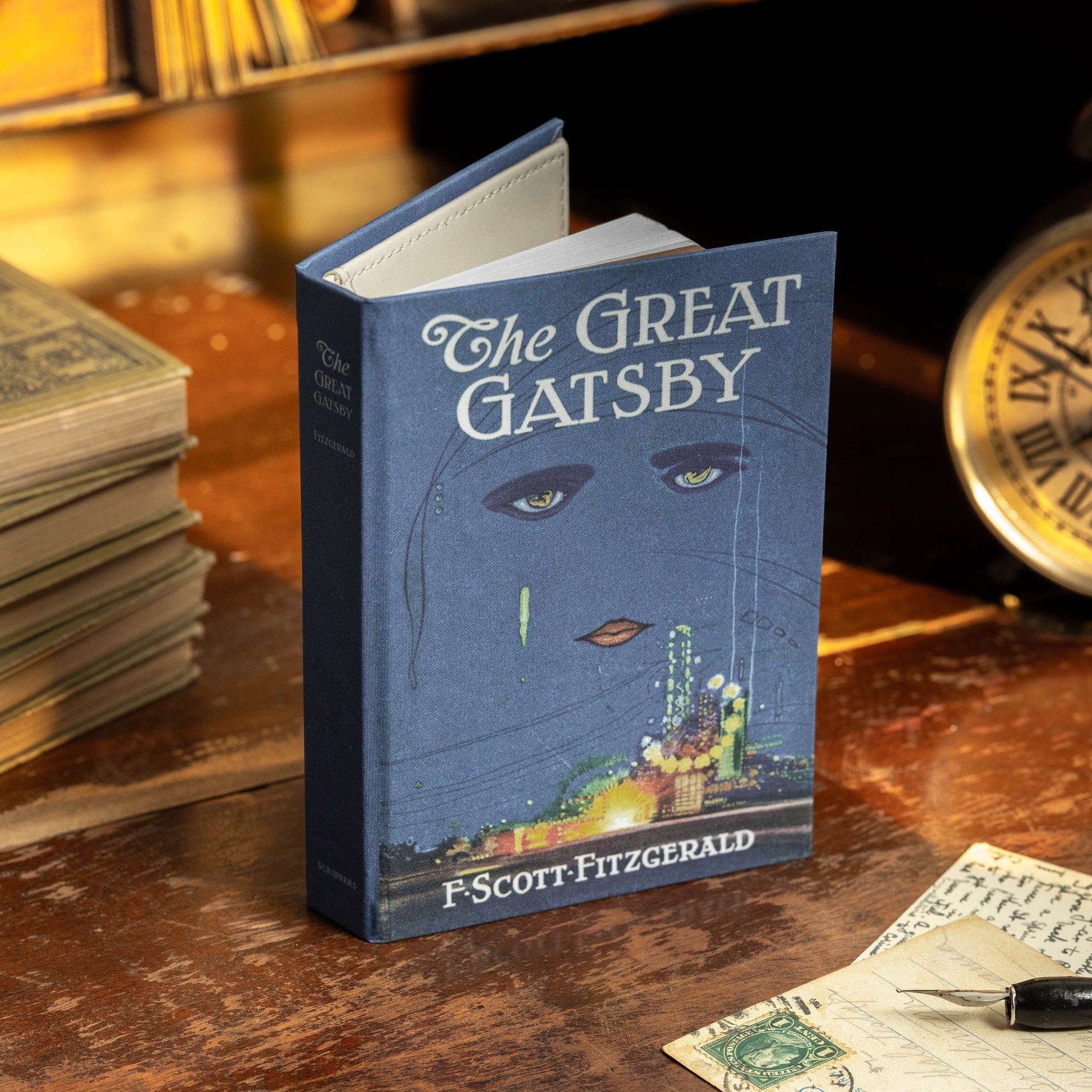 'The Great Gatsby' by F. Scott Fitzgerald 1925 Passport/Notebook Wallet - Novelbookstore.co